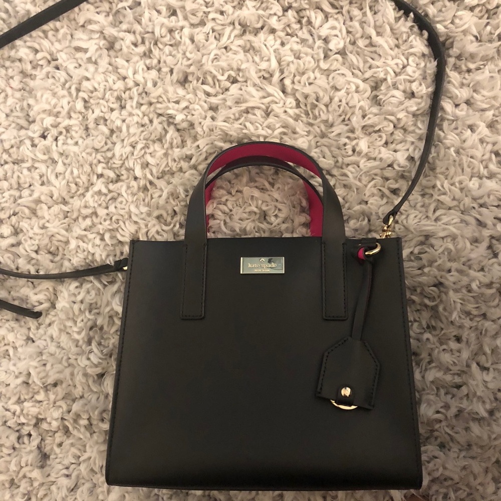 Kate Spade super cute black and pink crossbody❤️🎉